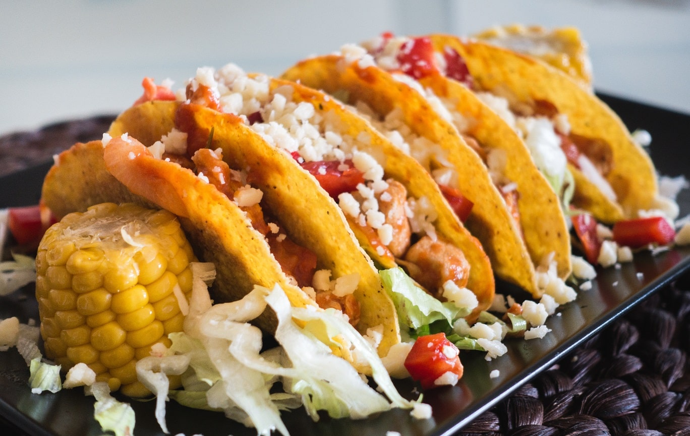 Chicken tacos with cheese